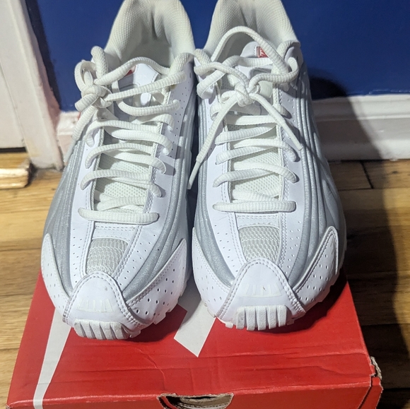 Nike Shox R4 - Picture 2 of 5